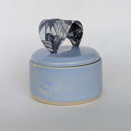 Boxes with upcycled fabric