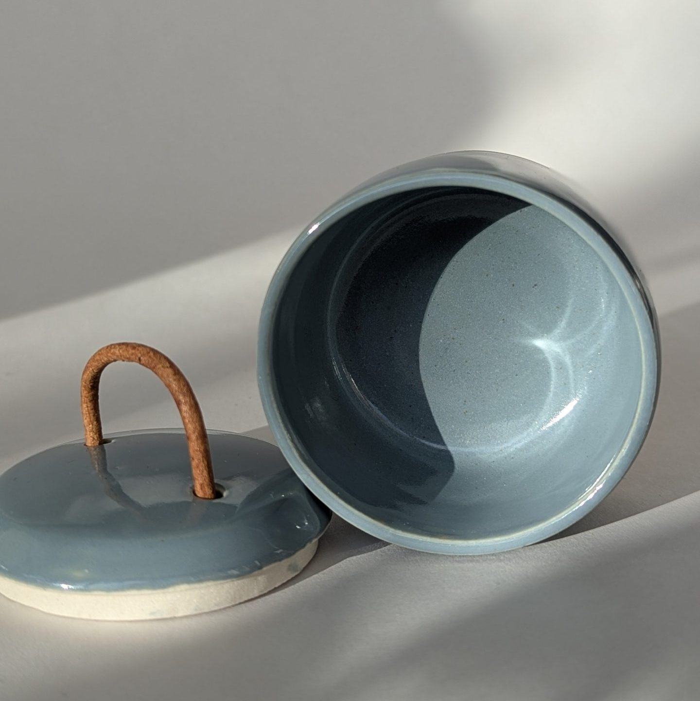 Glossy petroleum (S) - Image 2