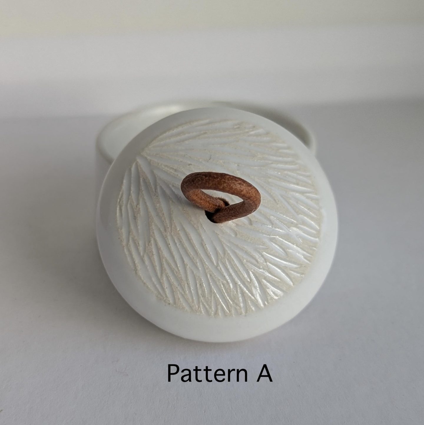 Carved box (XS) - Image 3