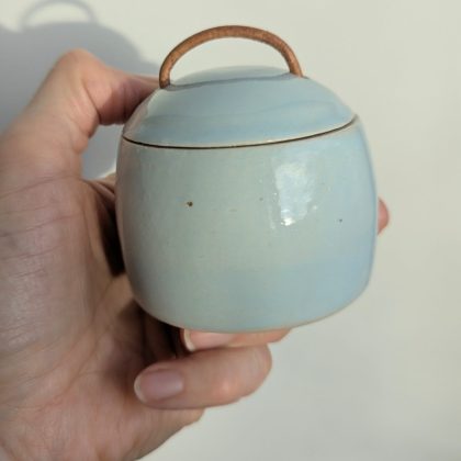 Glossy light turquoise (S)